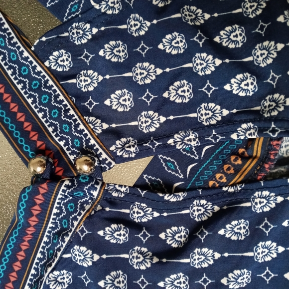 Bohemian style  blouse. - Picture 8 of 8